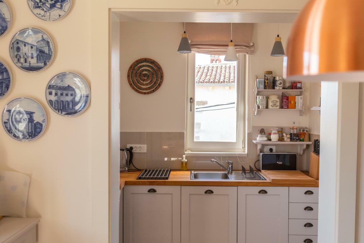 Apartament Adorma Hum Zewnętrze zdjęcie